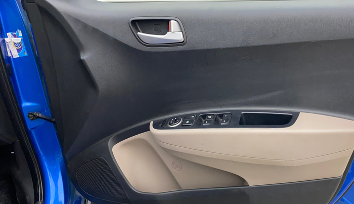 2017 Hyundai Grand i10 SPORTZ (O) AT 1.2 KAPPA VTVT, Petrol, Automatic, 54,807 km, Driver Side Door Panels Control