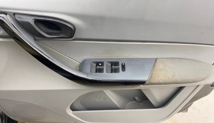 2022 Tata TIGOR XZ CNG, CNG, Manual, 73,148 km, Driver Side Door Panels Control