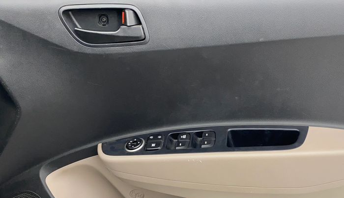 2019 Hyundai Xcent S 1.2, Petrol, Manual, 87,269 km, Driver Side Door Panels Control