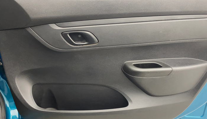 2020 Renault Kwid RXL, Petrol, Manual, 32,399 km, Driver Side Door Panels Control