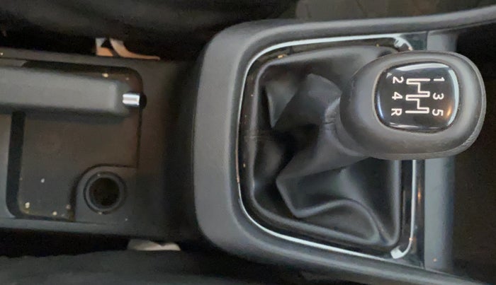 2021 Tata PUNCH ADVENTURE MT, Petrol, Manual, 37,998 km, Gear Lever