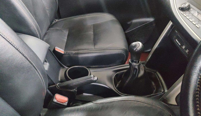 2019 Toyota Innova Crysta 2.4 ZX 7 STR, Diesel, Manual, 84,087 km, Gear Lever