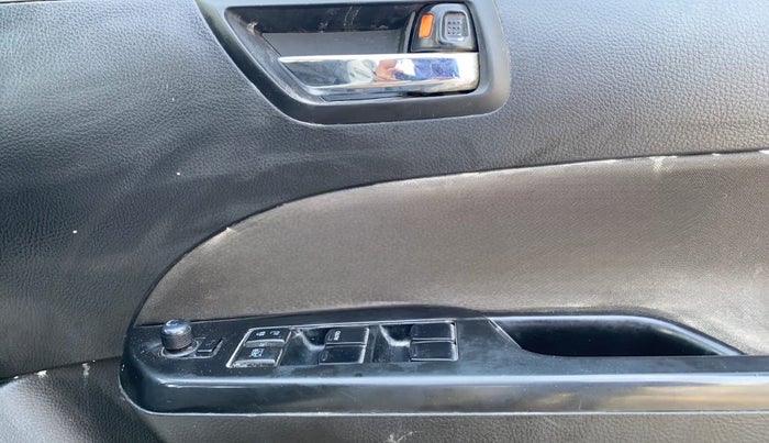 2018 Maruti Swift VXI, Petrol, Manual, 45,991 km, Driver Side Door Panels Control