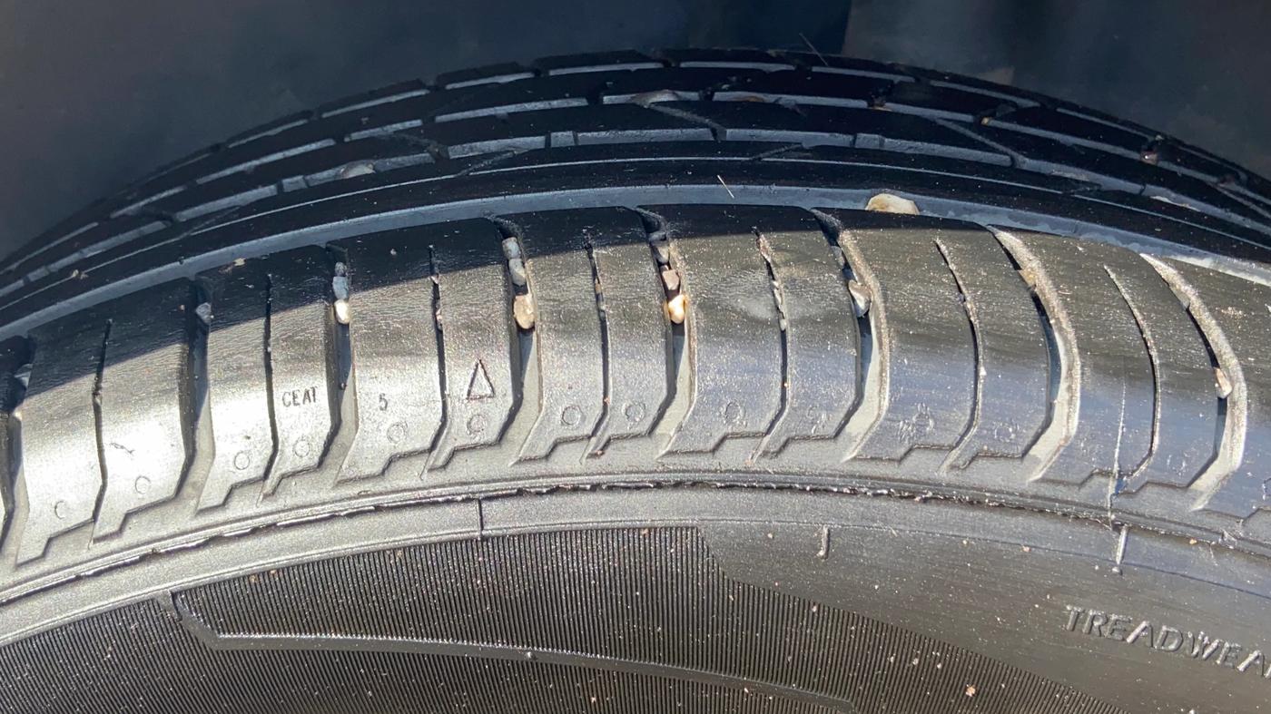 2018 Volkswagen Ameo HIGHLINE PLUS 1.5L AT 16 ALLOY, Diesel, Automatic, 87,218 km, Left Rear Tyre Tread