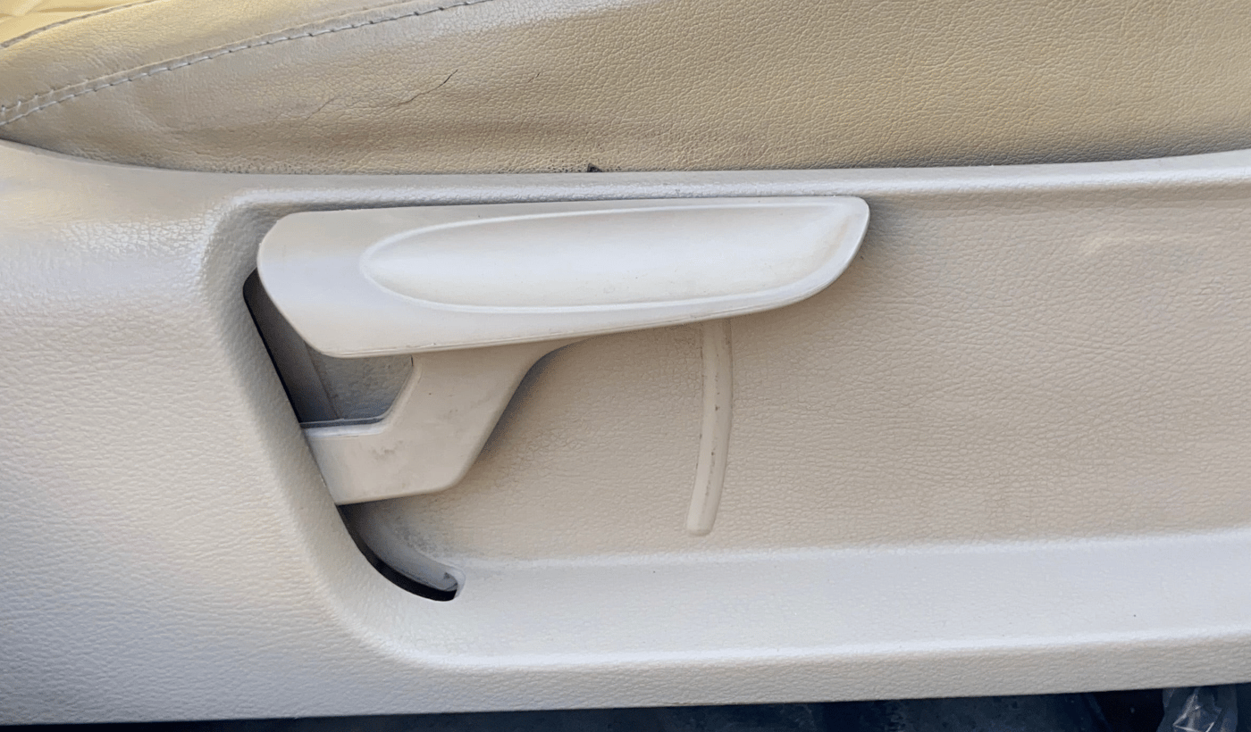 2018 Volkswagen Ameo HIGHLINE PLUS 1.5L AT 16 ALLOY, Diesel, Automatic, 87,218 km, Driver Side Adjustment Panel