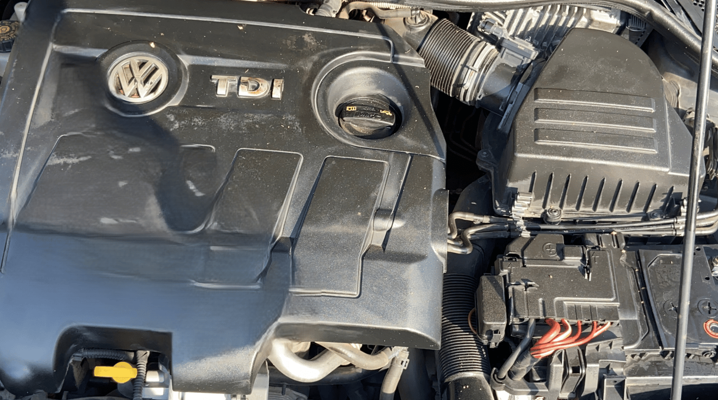 2018 Volkswagen Ameo HIGHLINE PLUS 1.5L AT 16 ALLOY, Diesel, Automatic, 87,218 km, Engine View - Left