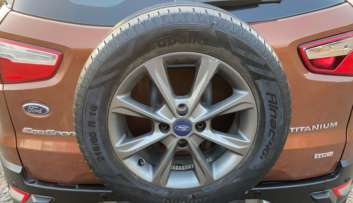 2020 Ford Ecosport TITANIUM 1.5L DIESEL, Diesel, Manual, 1,00,290 km, Spare Tyre
