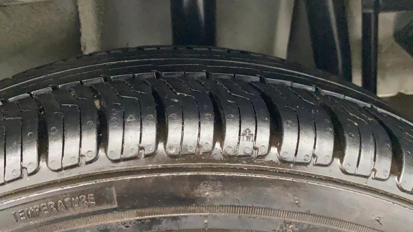 2023 Tata Tiago XT PETROL, Petrol, Manual, 26,861 km, Left Rear Tyre Tread