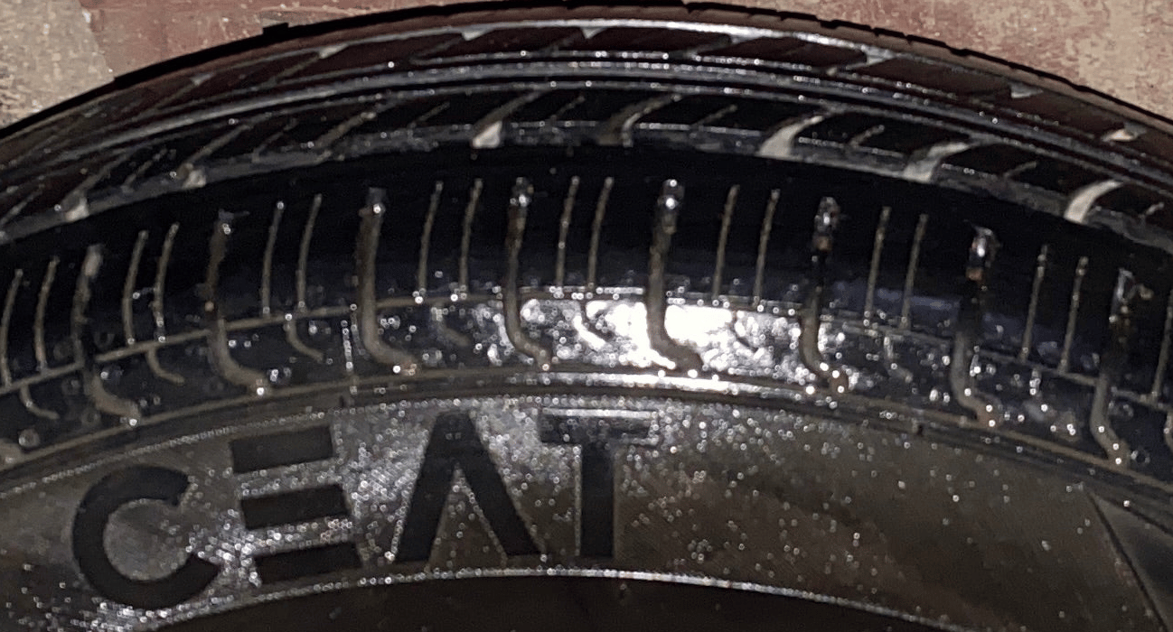 2013 Maruti Wagon R 1.0 LXI, Petrol, Manual, 23,167 km, Right Rear Tyre Tread