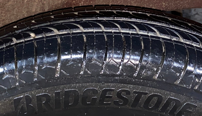 2013 Maruti Wagon R 1.0 LXI, Petrol, Manual, 23,167 km, Left Rear Tyre Tread