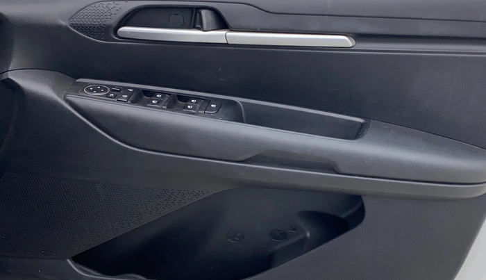 2022 KIA SONET HTK PLUS 1.2, Petrol, Manual, 3,678 km, Driver Side Door Panels Control