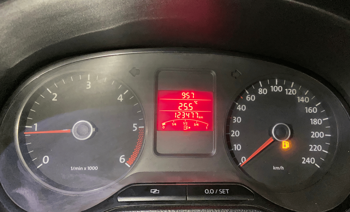 2012 Volkswagen Polo TRENDLINE 1.2L DIESEL, Diesel, Manual, 1,23,452 km, Odometer Image