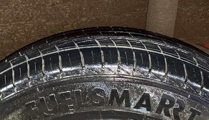 2023 Maruti S PRESSO LXI, Petrol, Manual, 1,957 km, Left Front Tyre Tread