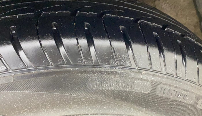 2012 Volkswagen Polo TRENDLINE 1.2L PETROL, Petrol, Manual, 87,331 km, Left Front Tyre Tread