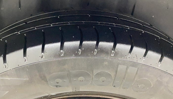 2012 Volkswagen Polo TRENDLINE 1.2L PETROL, Petrol, Manual, 87,331 km, Right Rear Tyre Tread