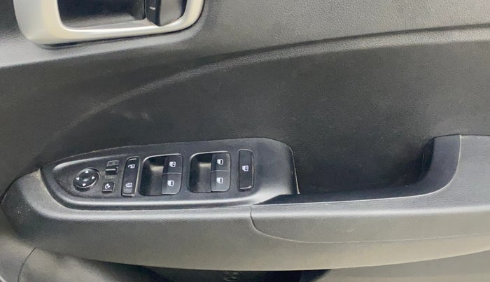 2021 Hyundai VENUE SX 1.0 TURBO IMT, Petrol, Manual, 48,902 km, Driver Side Door Panels Control