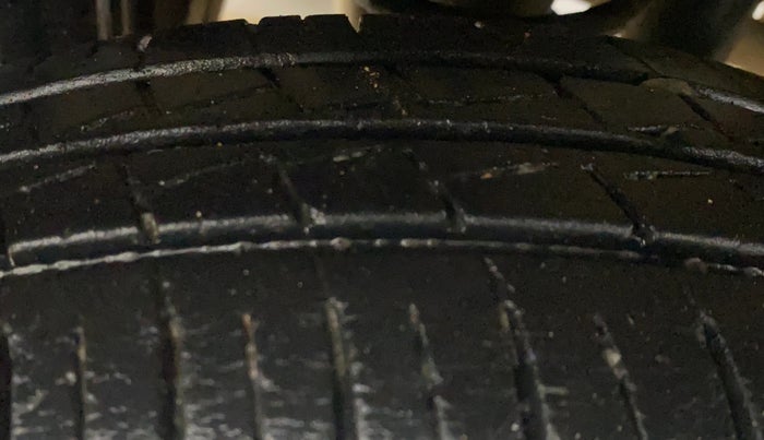 2021 Maruti Alto VXI PLUS, Petrol, Manual, 19,584 km, Right Rear Tyre Tread