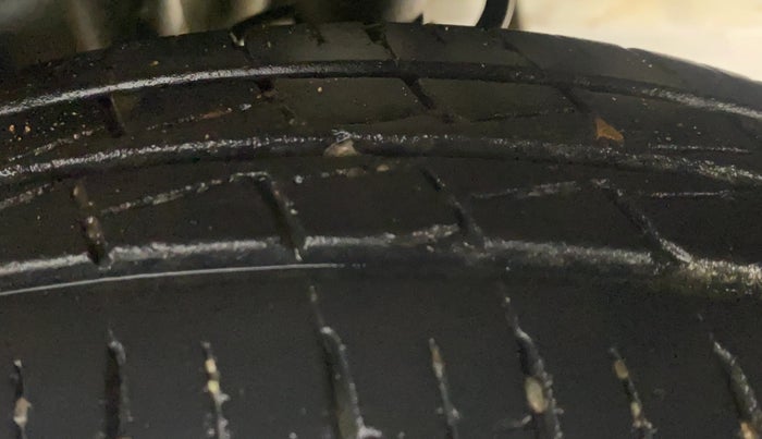 2021 Maruti Alto VXI PLUS, Petrol, Manual, 19,584 km, Left Rear Tyre Tread