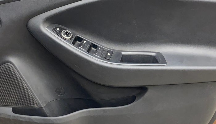 2015 Hyundai i20 Active 1.4 SX, Diesel, Manual, 79,717 km, Driver Side Door Panels Control