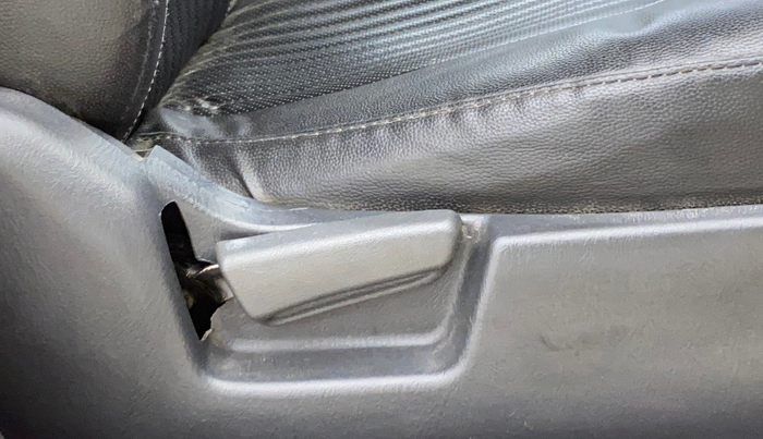 2016 Maruti Alto K10 LXI CNG, CNG, Manual, 34,831 km, Driver Side Adjustment Panel