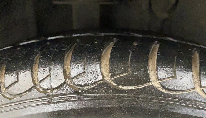 2016 Tata Tiago XZ PETROL, Petrol, Manual, 12,101 km, Right Rear Tyre Tread