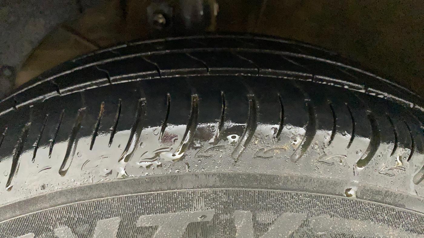 2019 Maruti Baleno DELTA PETROL 1.2, Petrol, Manual, 49,196 km, Left Front Tyre Tread