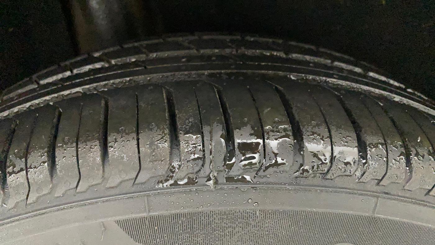 2019 Maruti Baleno DELTA PETROL 1.2, Petrol, Manual, 49,196 km, Right Rear Tyre Tread