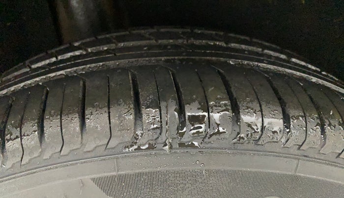2019 Maruti Baleno DELTA PETROL 1.2, Petrol, Manual, 49,196 km, Right Rear Tyre Tread