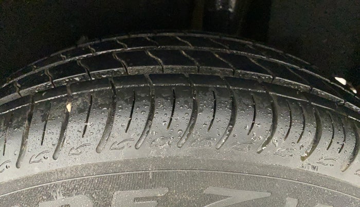 2019 Maruti Baleno DELTA PETROL 1.2, Petrol, Manual, 49,196 km, Left Rear Tyre Tread