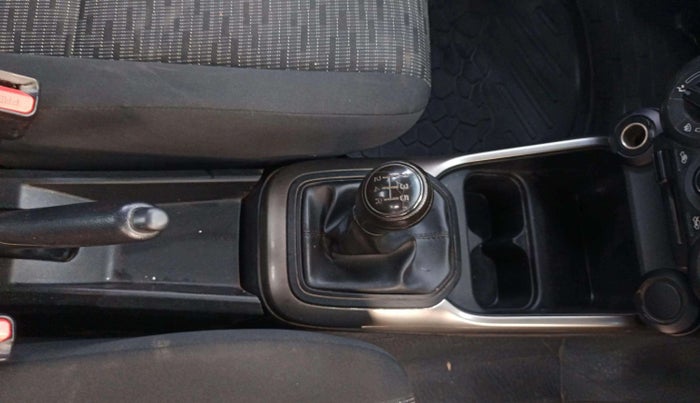 2018 Maruti IGNIS SIGMA 1.2, Petrol, Manual, 65,580 km, Gear Lever