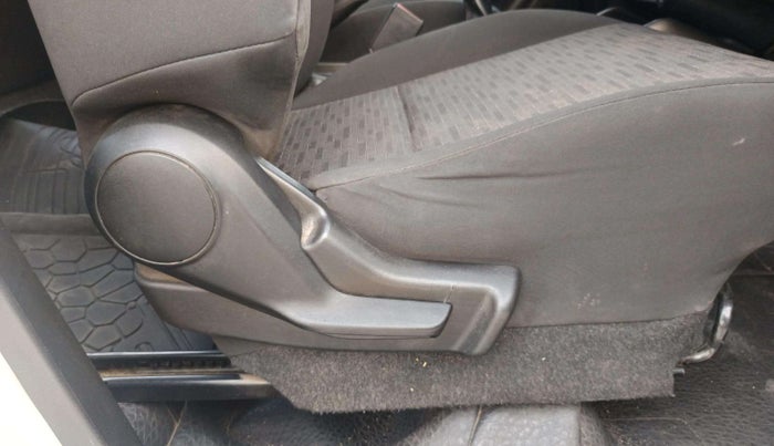 2018 Maruti IGNIS SIGMA 1.2, Petrol, Manual, 65,580 km, Driver Side Adjustment Panel