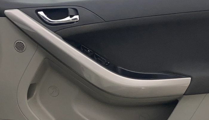 2019 Tata NEXON XZ PLUS DIESEL, Diesel, Manual, 1,26,640 km, Driver Side Door Panels Control