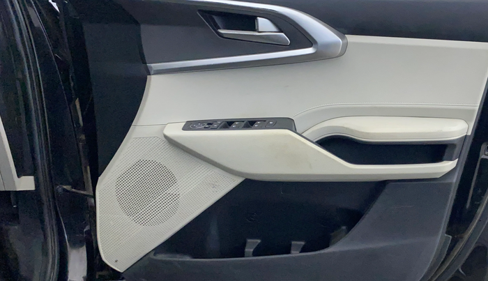 2023 KIA CARENS PRESTIGE PLUS 1.5 DIESEL 7 STR, Diesel, Manual, 48,843 km, Driver Side Door Panels Control