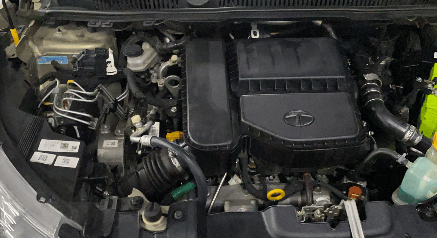 2022 Tata NEXON XZ PLUS (PREMIUM) KAZIRANGA DIESEL, Diesel, Manual, 57,219 km, Engine View - Right