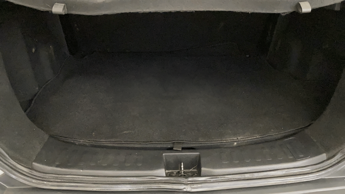 2020 Tata Harrier XM 2.0L KRYOTEC, Diesel, Manual, 95,786 km, Boot Inside