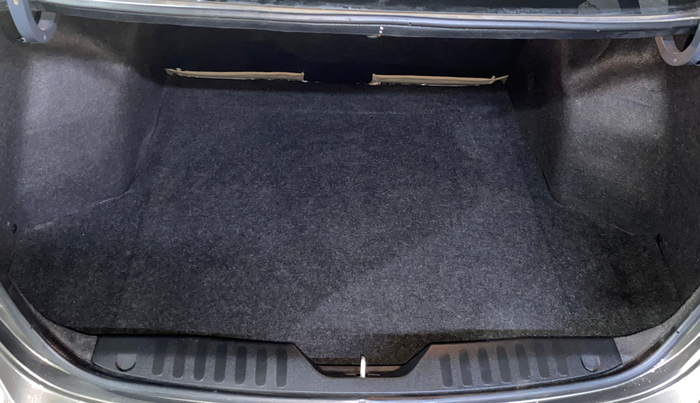 2019 Maruti Ciaz SIGMA 1.5 SHVS MT  PETROL, Petrol, Manual, 31,036 km, Boot Inside