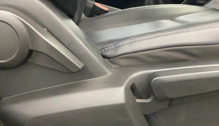 2022 Tata ALTROZ XZ PLUS PETROL DARK EDITION, Petrol, Manual, 49,704 km, Driver Side Adjustment Panel