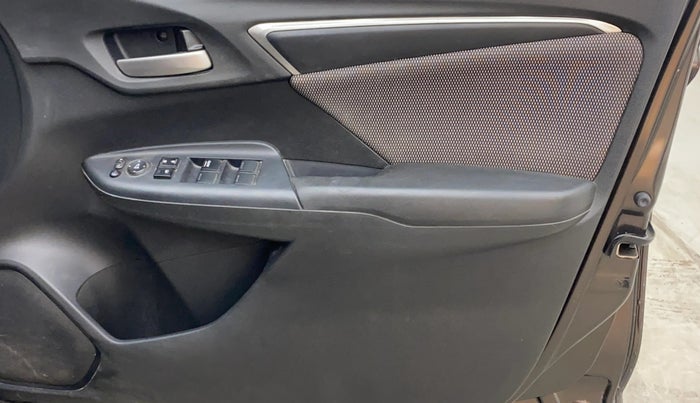 2019 Honda WR-V 1.5L I-DTEC VX MT, Diesel, Manual, 1,11,202 km, Driver Side Door Panels Control