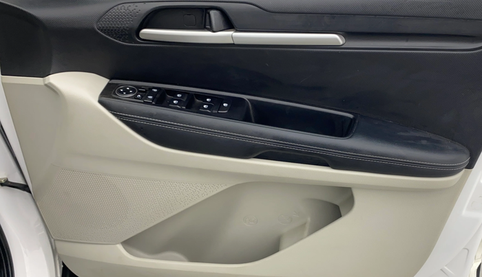 2023 KIA SONET 	 HTX 1.0 TURBO DCT, Petrol, Automatic, 6,952 km, Driver Side Door Panels Control