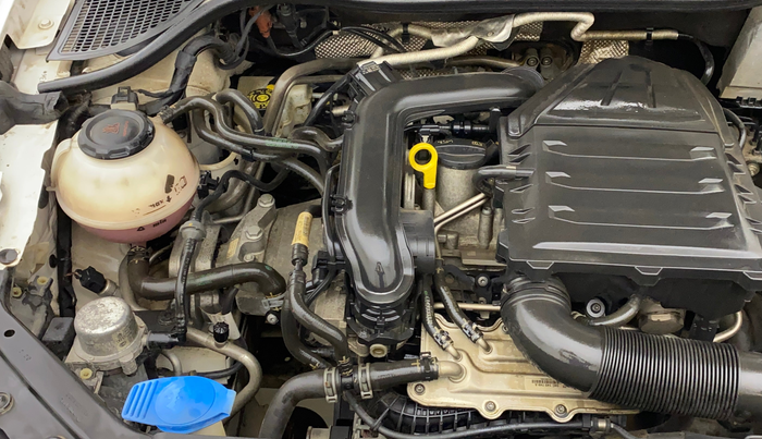 2021 Volkswagen Polo HIGHLINE PLUS 1.0L TSI AT, Petrol, Automatic, 96,181 km, Engine View - Right