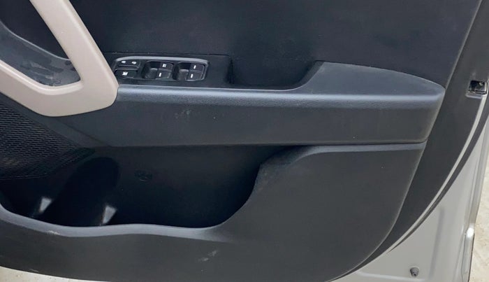 2016 Hyundai Creta SX PLUS AT 1.6 PETROL, Petrol, Automatic, 69,532 km, Driver Side Door Panels Control