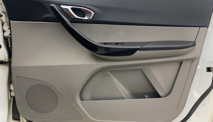 2017 Tata Tiago XZA PETROL, Petrol, Automatic, 66,864 km, Driver Side Door Panels Control