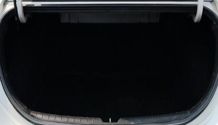2018 Hyundai Verna 1.4 E CRDI, Diesel, Manual, 1,37,484 km, Boot Inside