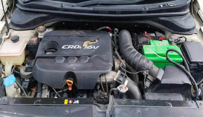 2018 Hyundai Verna 1.4 E CRDI, Diesel, Manual, 1,37,484 km, Engine View