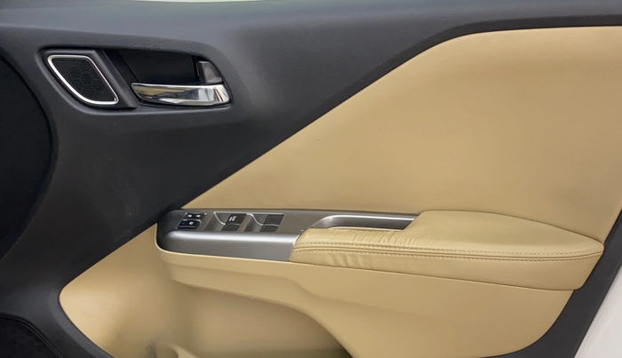 2019 Honda City 1.5L I-VTEC ZX CVT, Petrol, Automatic, 97,099 km, Driver Side Door Panels Control