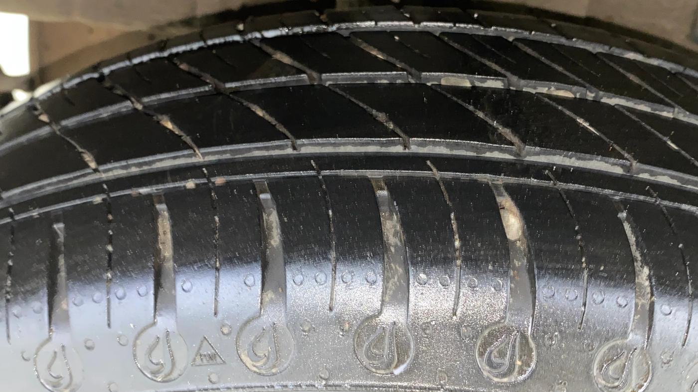 2024 Tata TIGOR XZA Plus iCNG , CNG, Automatic, 10,554 km, Right Rear Tyre Tread