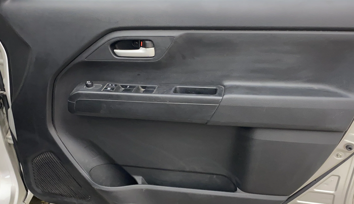 2021 Maruti New Wagon-R VXI 1.0, Petrol, Manual, 37,444 km, Driver Side Door Panels Control