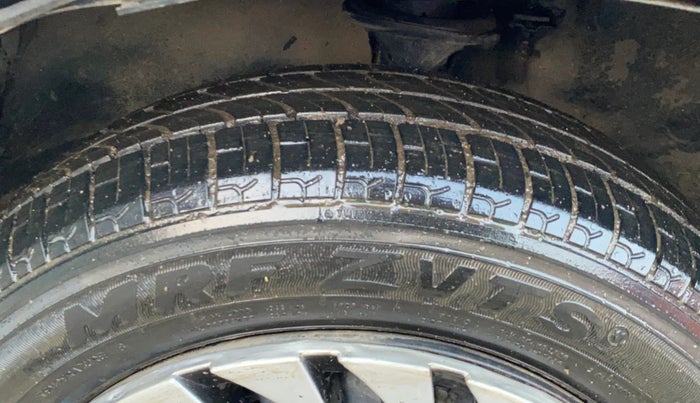 2016 Maruti Alto K10 VXI, Petrol, Manual, 16,321 km, Left Front Tyre Tread