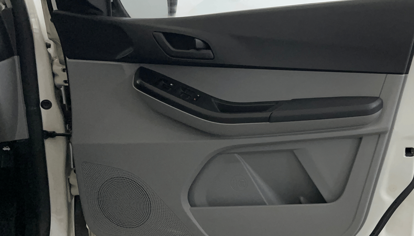 2021 Tata Tiago XT PETROL, Petrol, Manual, 79,285 km, Driver Side Door Panels Control