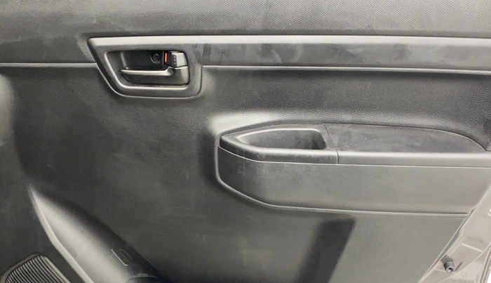 2020 Maruti S PRESSO VXI+, Petrol, Manual, 62,279 km, Driver Side Door Panels Control